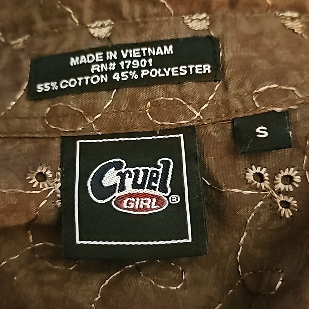 CRUEL GIRL Brownk Sheer Floral Eyelet Long Sleeve Snap Button Western Shirt - Picture 6 of 8